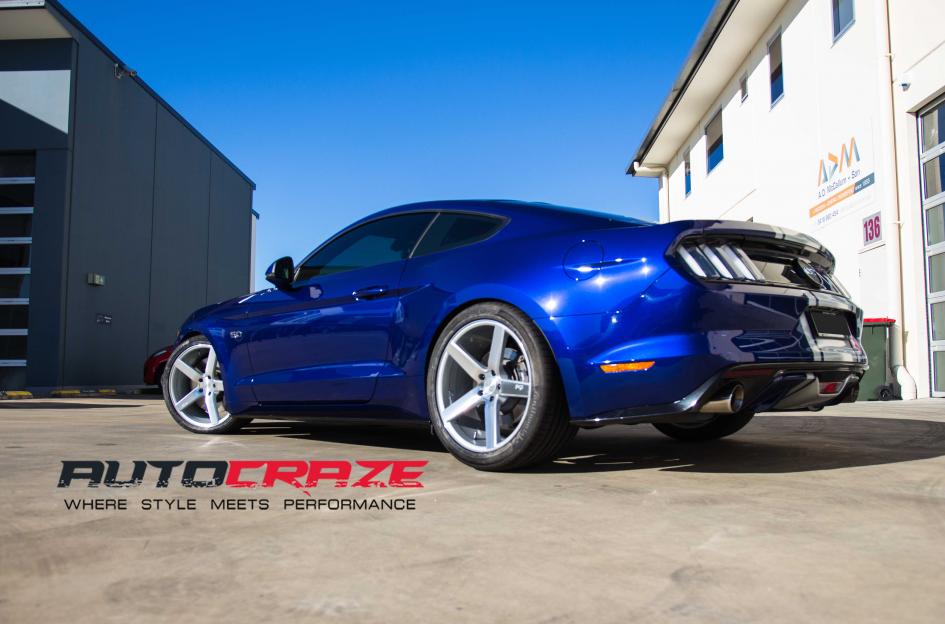 FORD MUSTANG MILAN SILVER MACHINED FACE